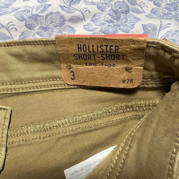 Hollister Jean Shorts - Picture 4 of 4